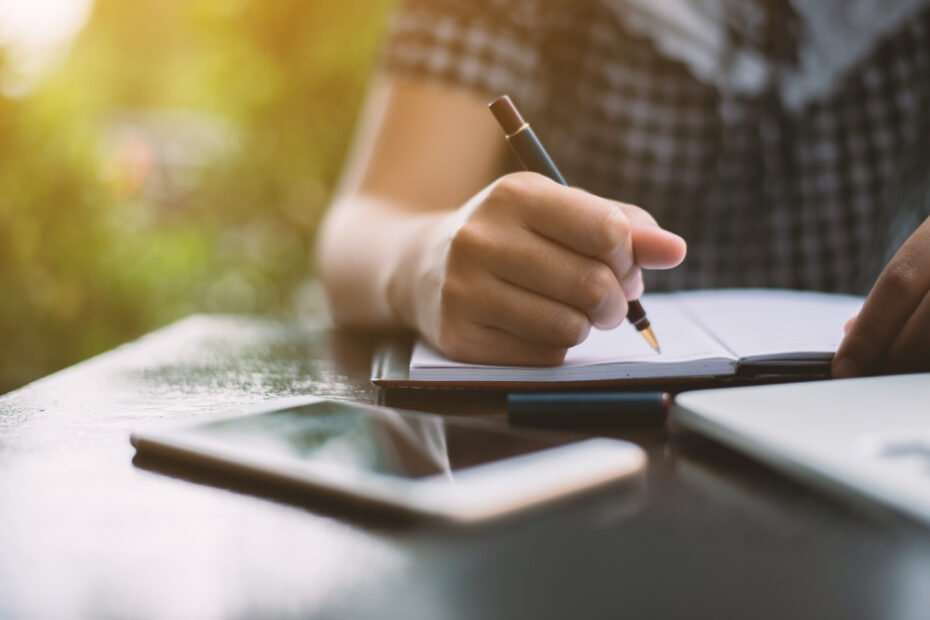 5 motivos para fazer o Curso de Comunicação Escrita da Fundação Bradesco
