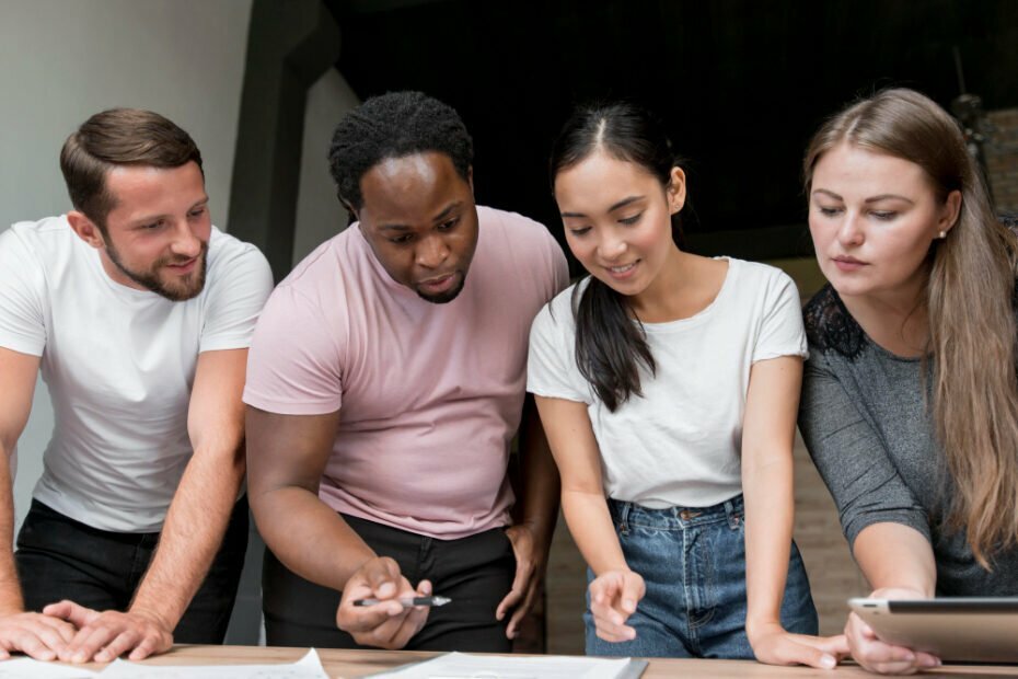 7 Estratégias de Networking para Jovens Profissionais em Início de Carreira